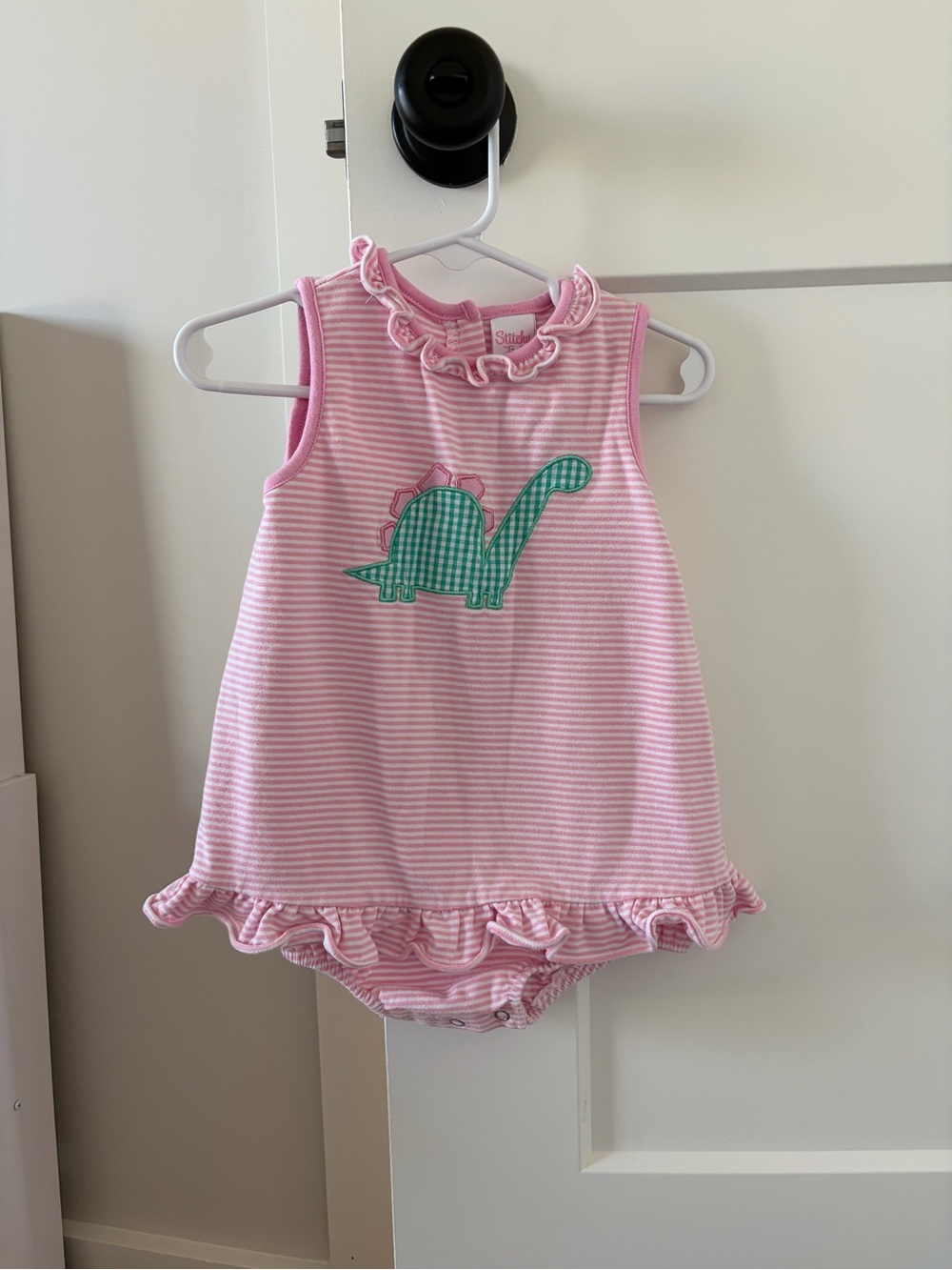 Stitchy Fish Dinosaur Skirted Bubble